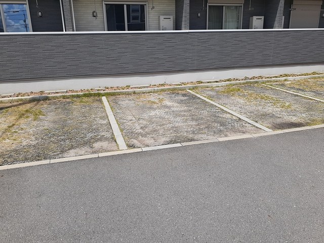 14/22 駐車場