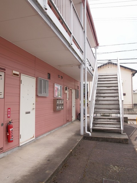 16/20 エントランス