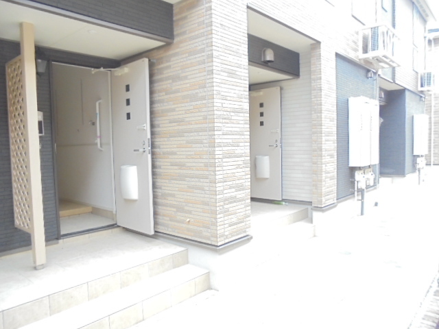 14/22 エントランス