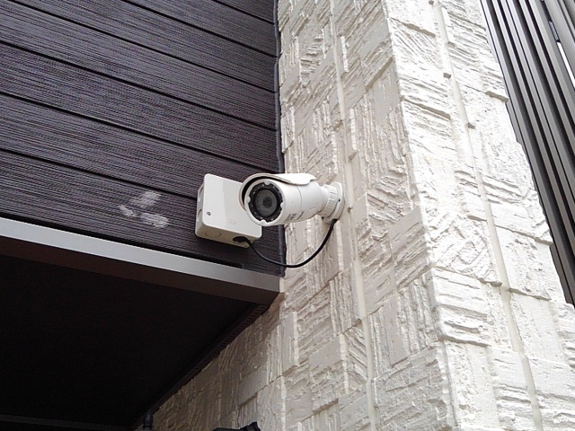 16/23 エントランス