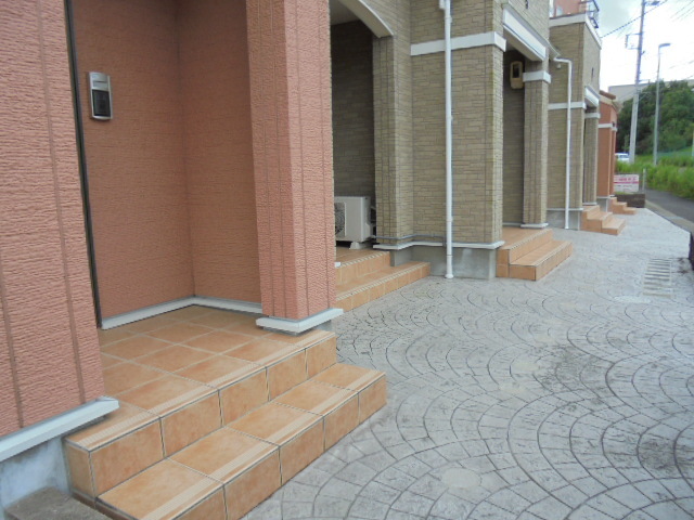 14/20 エントランス