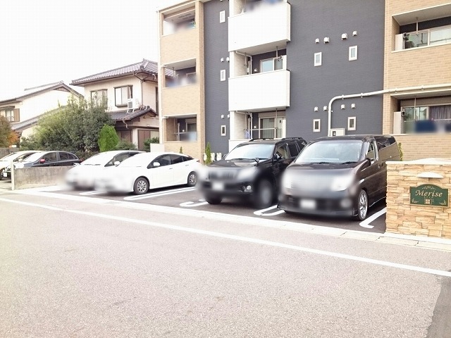 2/8 駐車場