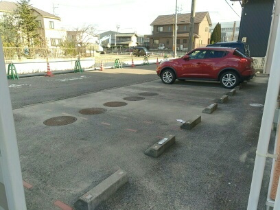 14/18 駐車場