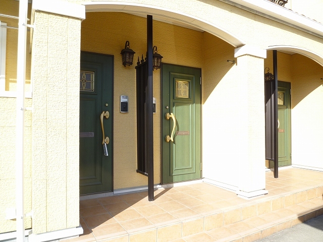 14/20 エントランス