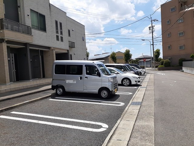 14/22 駐車場