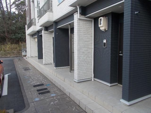 14/20 エントランス