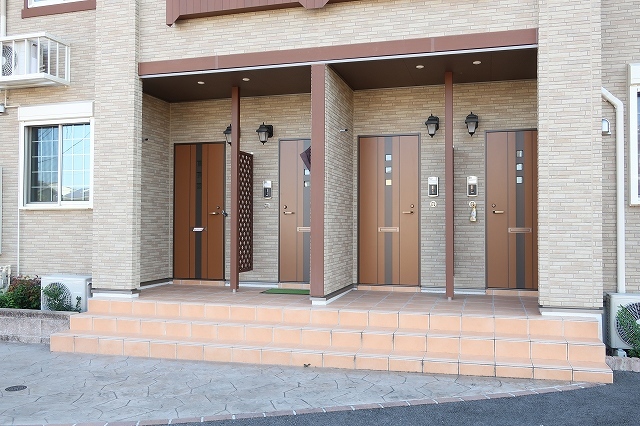 14/20 エントランス