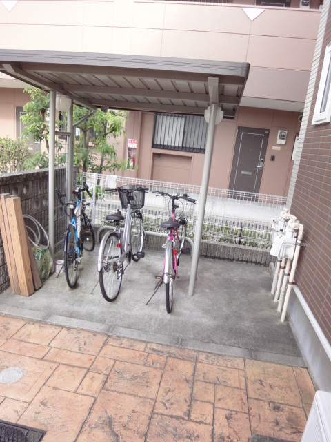 14/20 エントランス