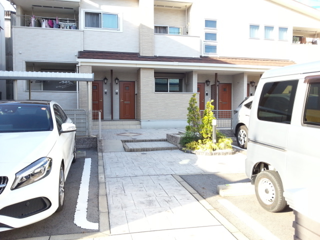 14/20 駐車場