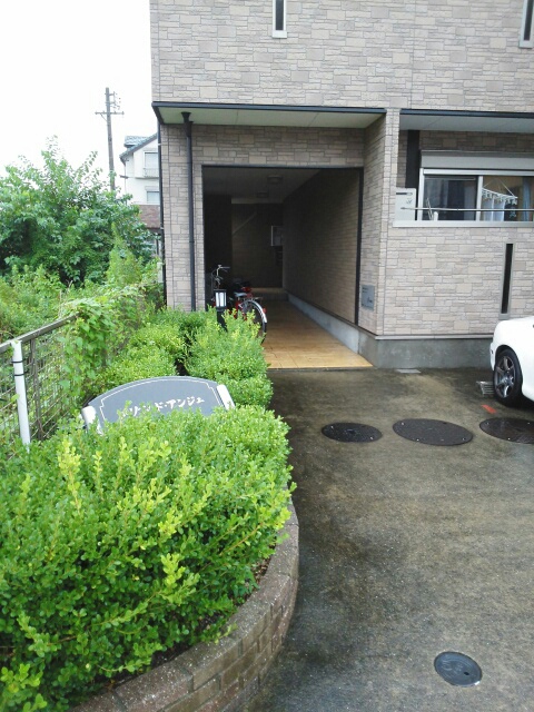 15/21 エントランス