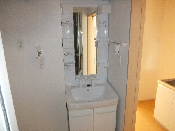 13/28 洗面