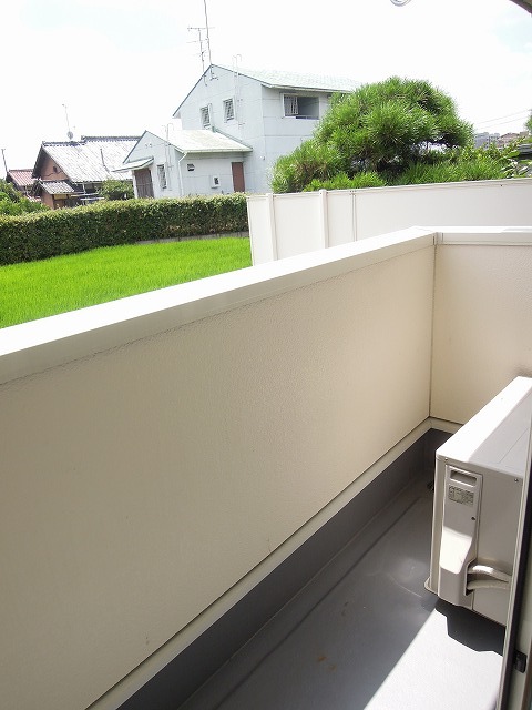 18/27 バルコニー