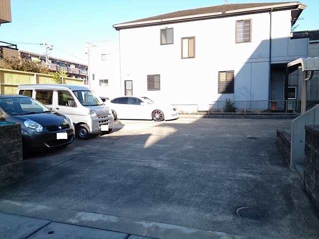 16/22 駐車場