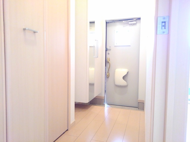 7/24 玄関