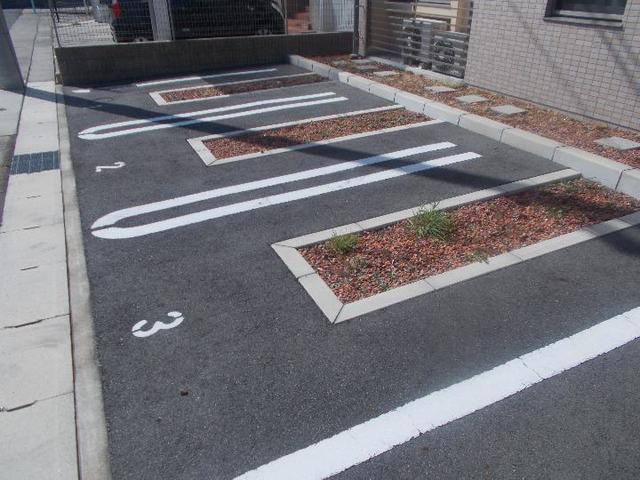 14/22 駐車場