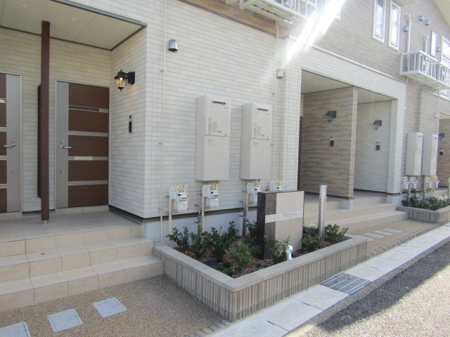 14/20 エントランス