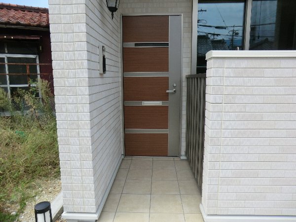 22/30 エントランス