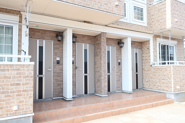 13/19 エントランス