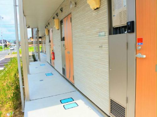 13/17 エントランス