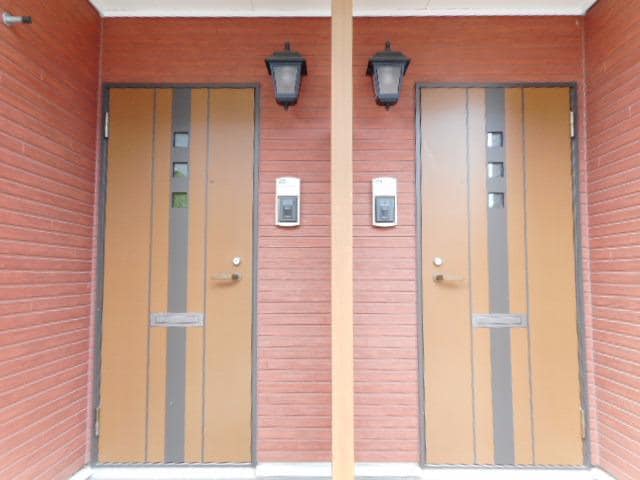 14/20 エントランス