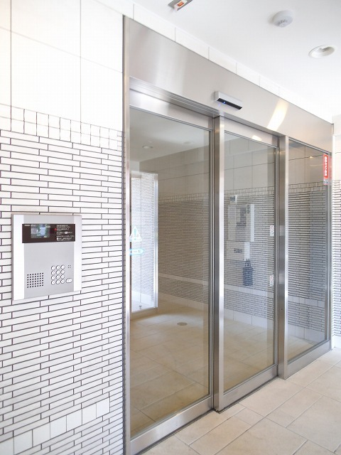 13/21 エントランス