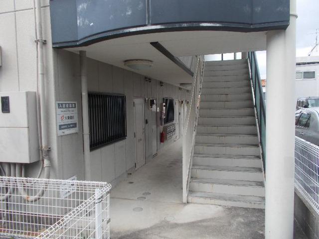 14/20 エントランス