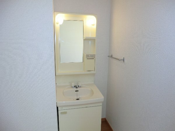 14/28 洗面