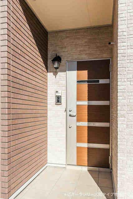 13/23 エントランス