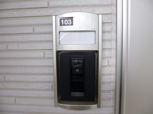 16/22 エントランス