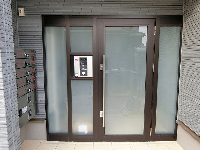 15/22 エントランス