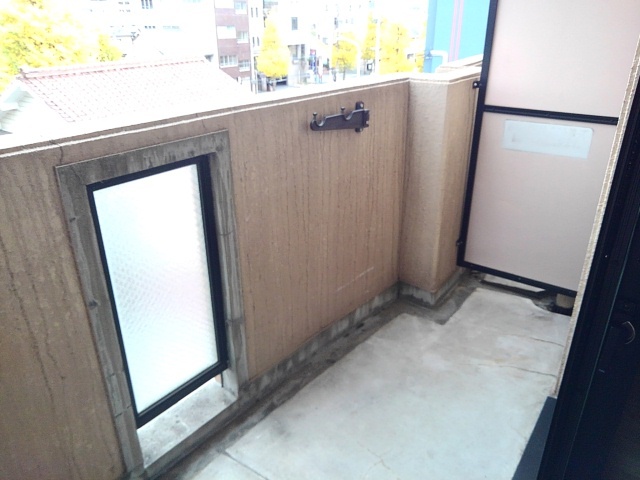 15/26 バルコニー