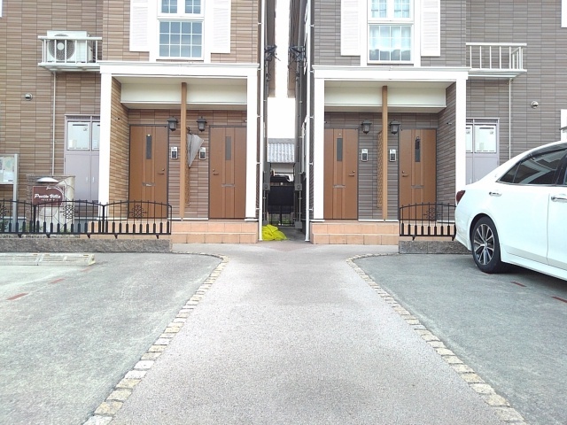 17/24 エントランス