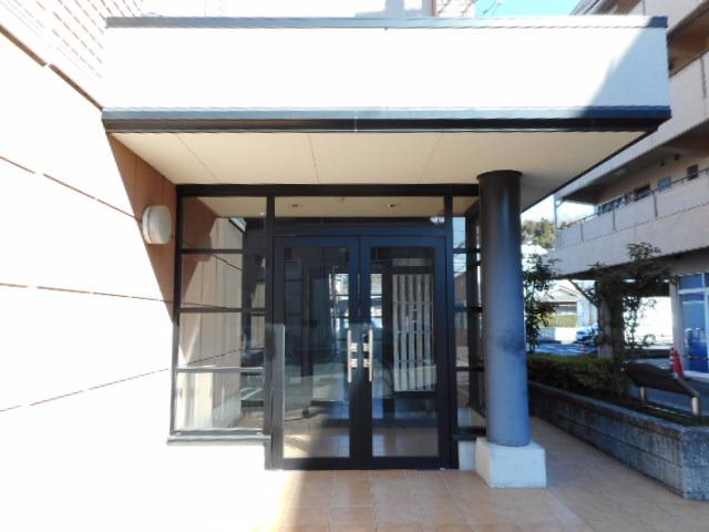 14/20 エントランス