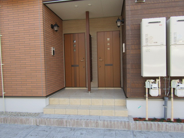 14/20 エントランス