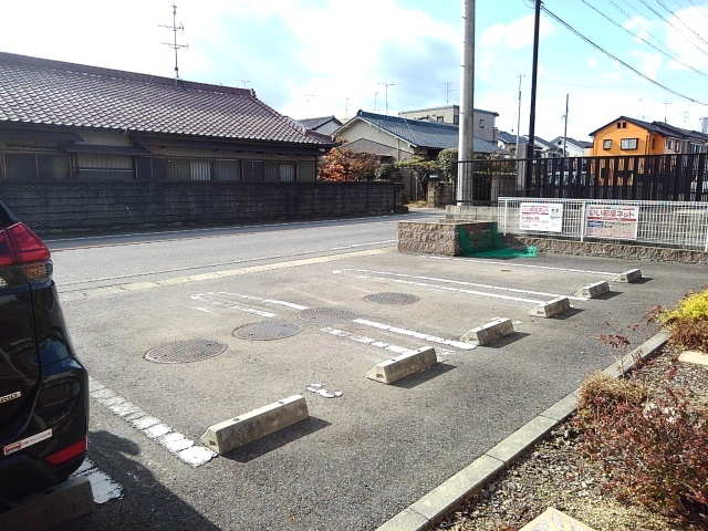 14/20 駐車場