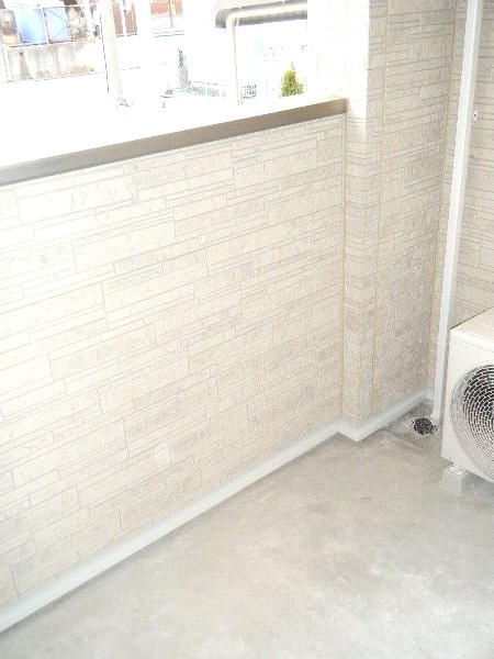 19/28 バルコニー