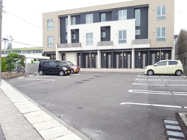 14/22 駐車場