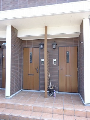 14/20 エントランス