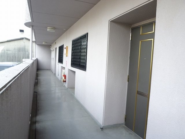 14/20 エントランス