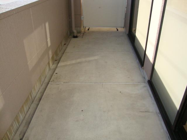 19/27 バルコニー