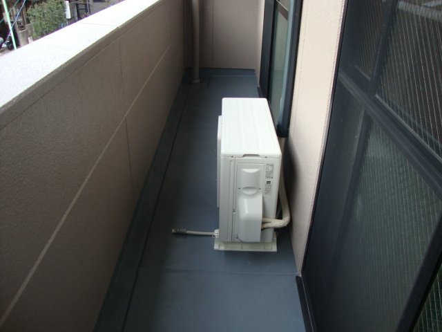 18/27 バルコニー