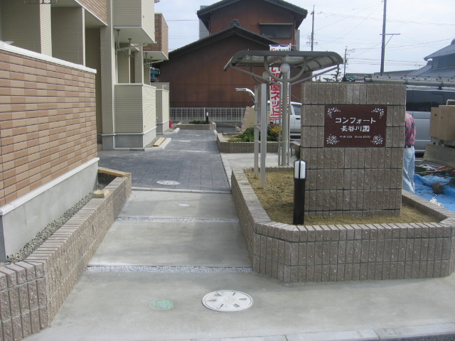 15/22 エントランス