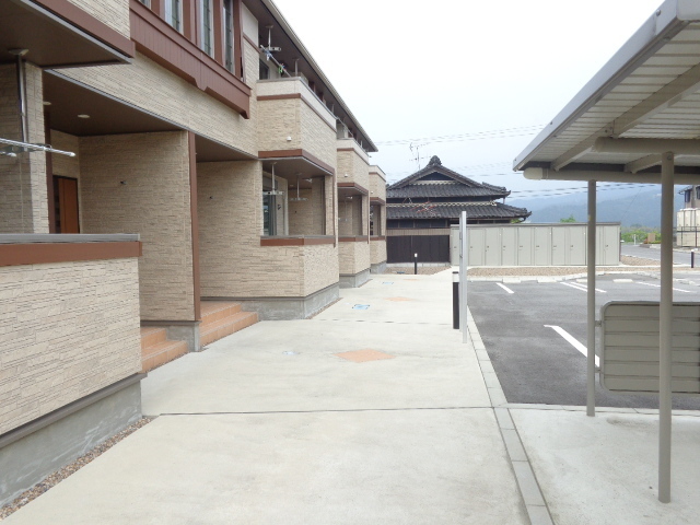 14/20 エントランス