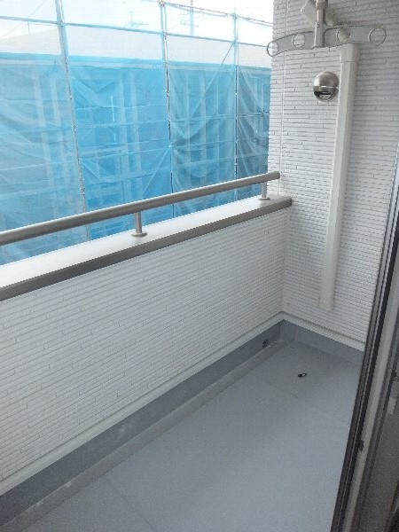 20/28 バルコニー