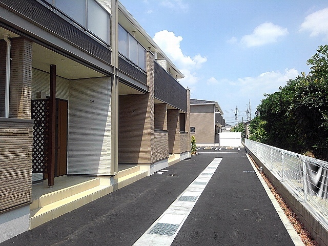 14/20 エントランス