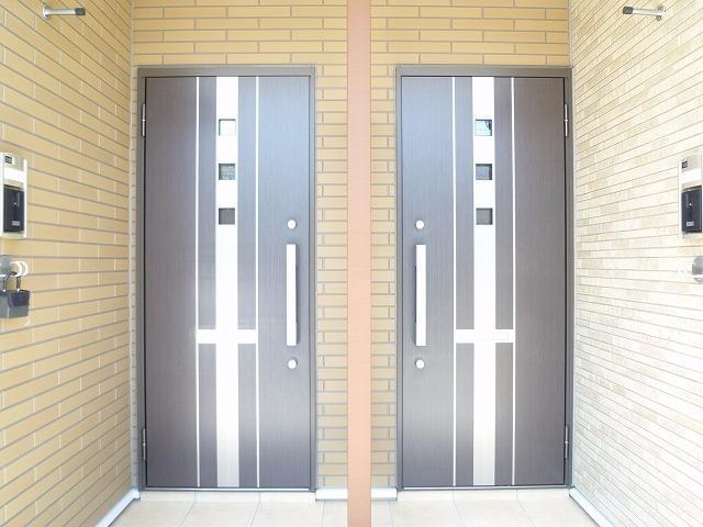 14/20 エントランス