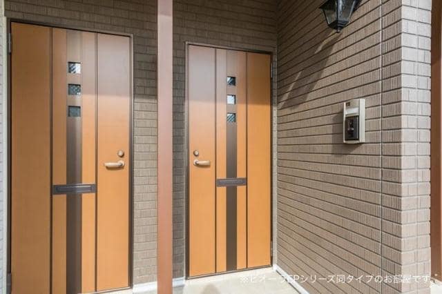 16/22 エントランス