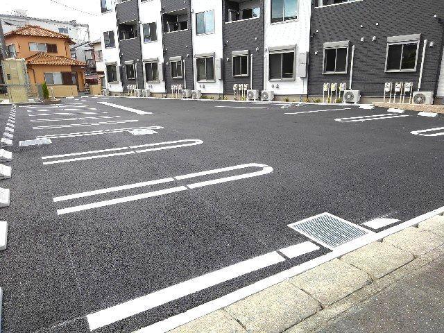 16/21 駐車場