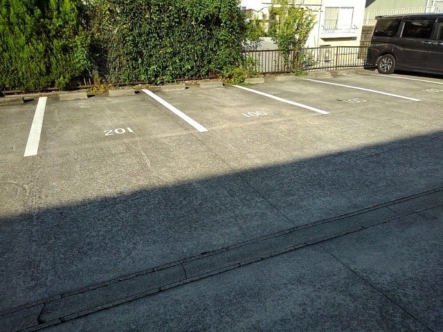 14/20 駐車場