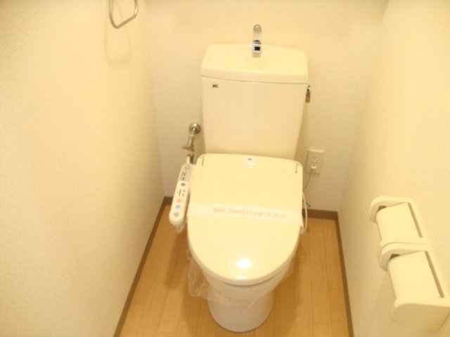 16/26 トイレ